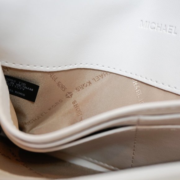 Michael Kors Jet Set Item large Wallet On A Chain Crossbody Bag MK White - Picture 8 of 8